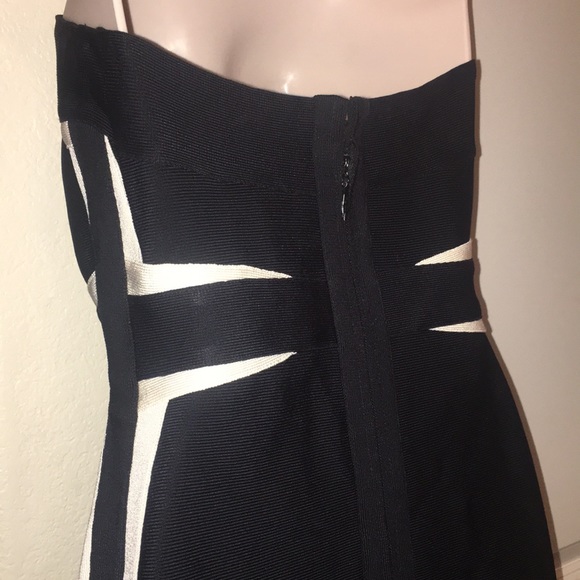 HERVE LEGER SIZE M BLACK WITH HINT OF WHITE - Picture 7 of 15